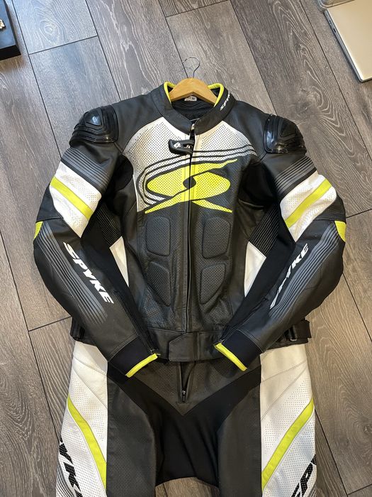Costum moto Spyke