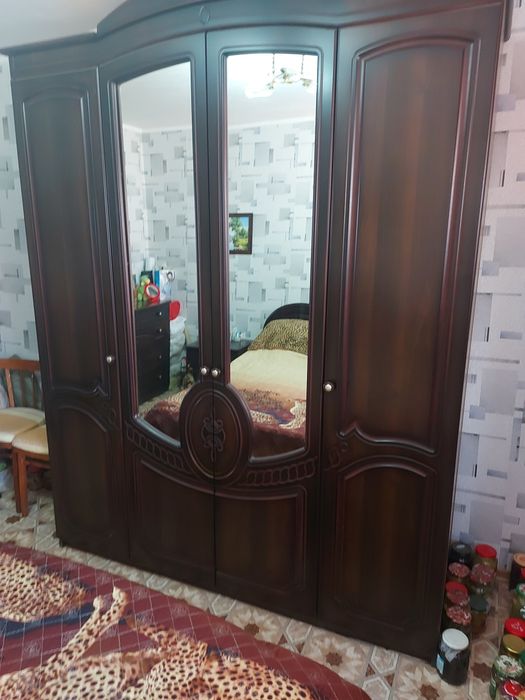 Спальный гарнитур