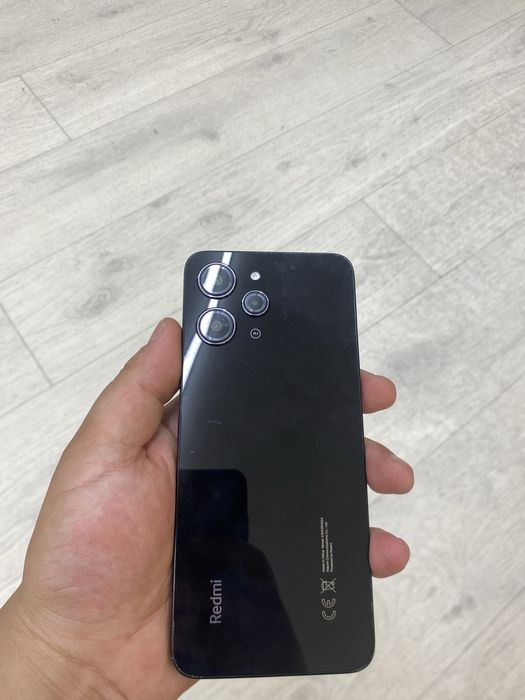 Продам Redmi 12 8/256gb