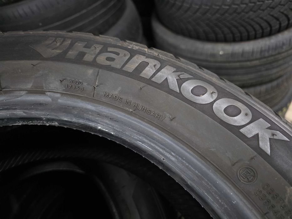 2бр Зимни гуми 205 55 17 - Hankook