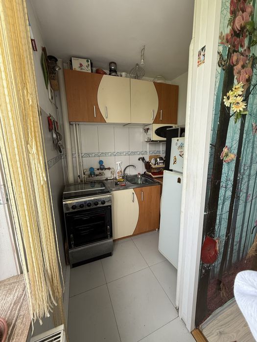 Apartament cu o camera + boxa, 23mp, etaj intermediar, 35.000 eur