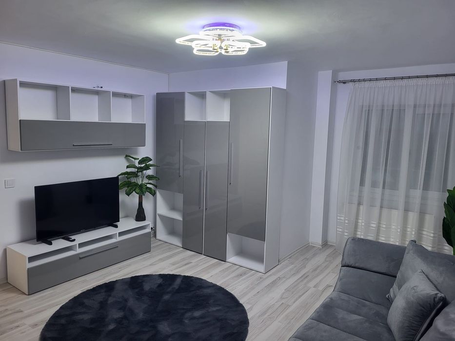 Vând apartament 3 camere!