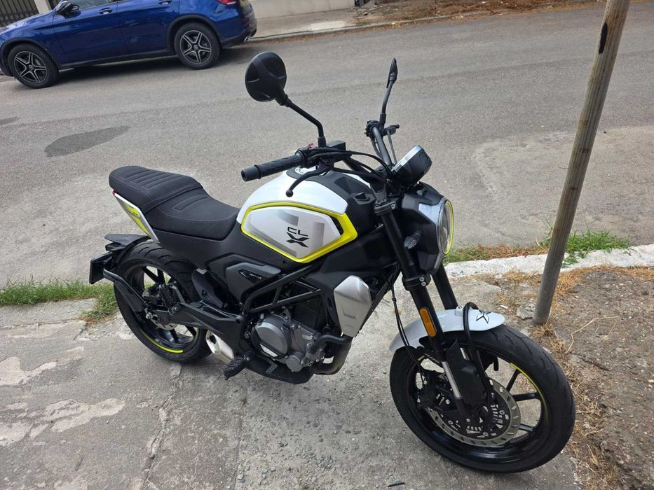 Motocicleta CF Moto 300 CL-X