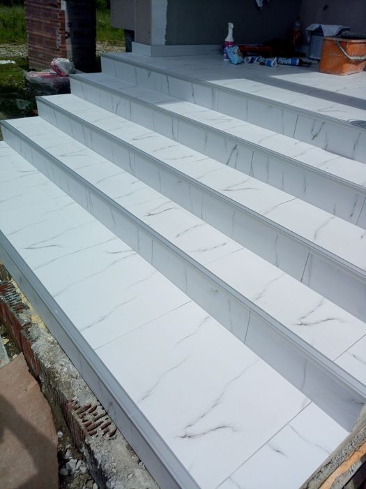 amenajări interioare gresie faianță  CALITATE RAPIDITATE SERIOZITATE