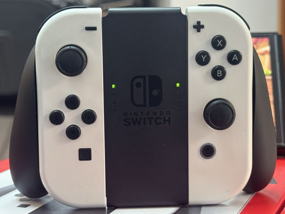 Nintendo Switch OLED с поставен чип