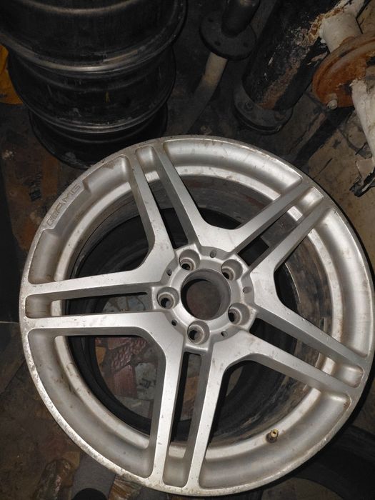 Продам AMG диски с резиной