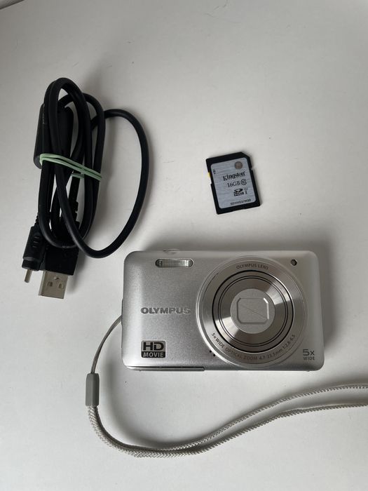 Camera Foto Digitala OLYMPUS VG-130 Silver 14.0MP  5x Optical Zoom Card SD 8GB, Digital Point and Shoot Camera