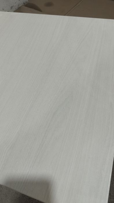 Маникюрный стол продам