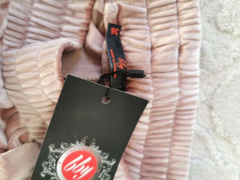 Pantaloni bby catifea noi