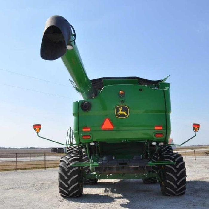 Комбайн John Deere S780