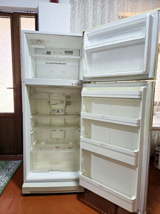 Холодильник DAEWOO б/у в отличном состоянии