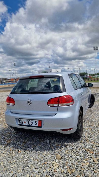 VOLKSWAGEN Golf 2010 — imagine 4