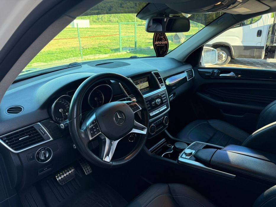 Vând-schimb Mercedes ML