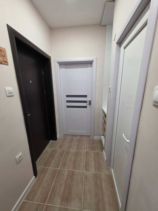 Дава се под наем Двустаен апартамент в Русе, Дружба 2 - 42 кв.м за 327.93 € - Снимка #3