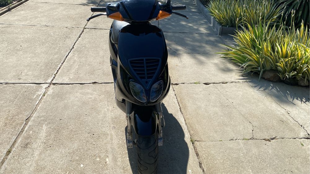 Vand scutere de 50 cc