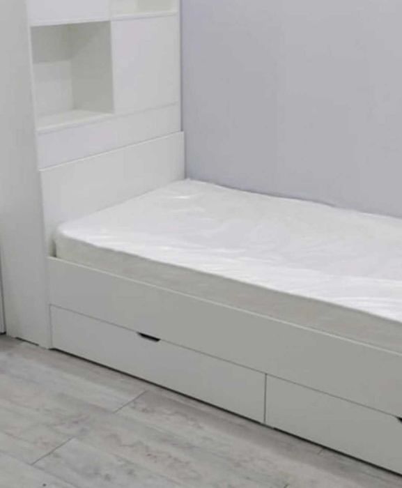 Кровать 90×2000, полки
