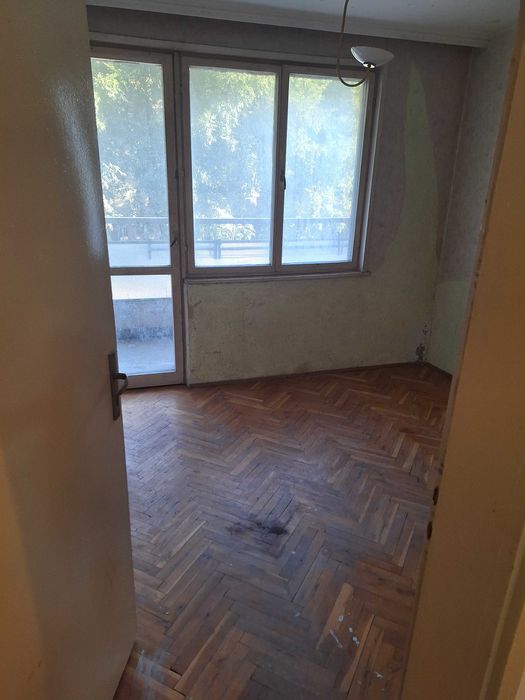 Продава се Двустаен апартамент в Варна, Лятно кино Тракия - 74 кв.м за 2433 €/кв.м - Снимка #6