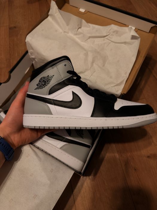 Nike Jordan 1 Mid Grey