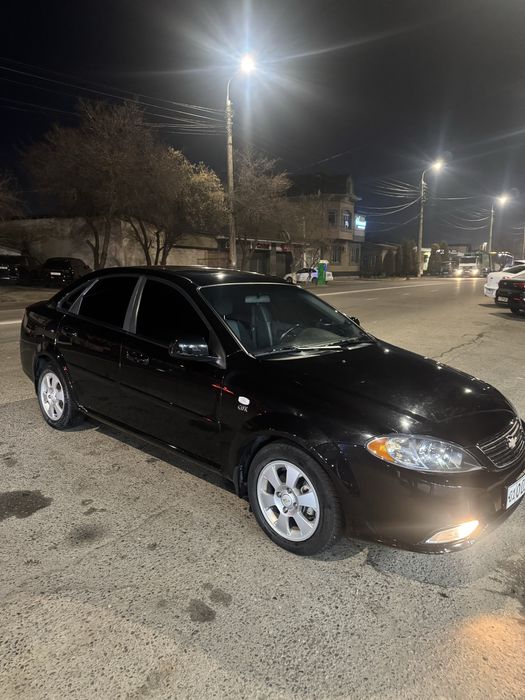 Qora jentra 2022 yil 82min km yurgan ozimiki Tozza faqat parokda bor