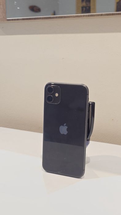 Iphone 11 64 GB.
