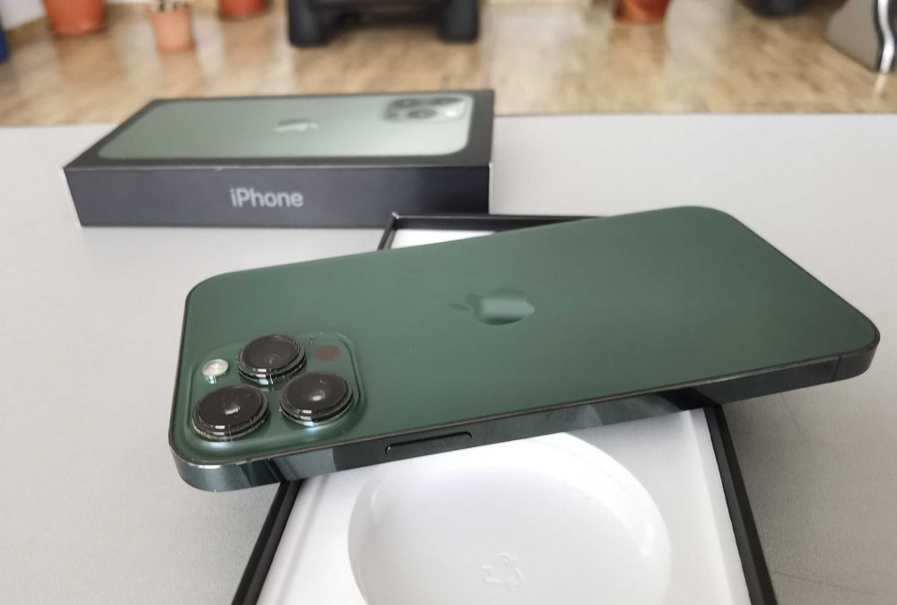 iPhone 13 PRO MAX -- 256GB / Alpine Green (verde) -- Impecabil (+cadou)