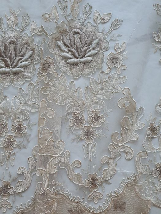 Луксозни пердета с тежка бродерия