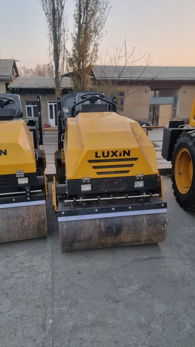 Погрузчик автокара каток 51 от кучи 3 тонна 8600