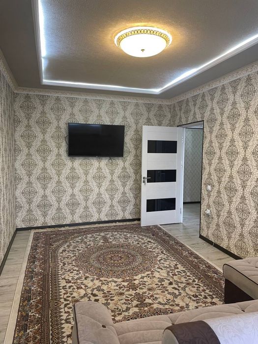 Срочно сдаеться в аренду 3 ёх комнатная квартира  Ориентр юнусобод суд