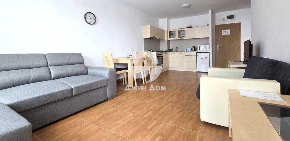 Продава се Двустаен апартамент в Свети Влас - 65 кв.м за 1631 €/кв.м - Снимка #1
