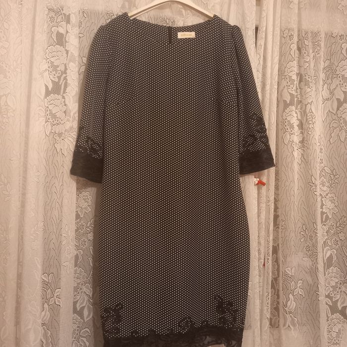 Vând 2 rochii deosebite