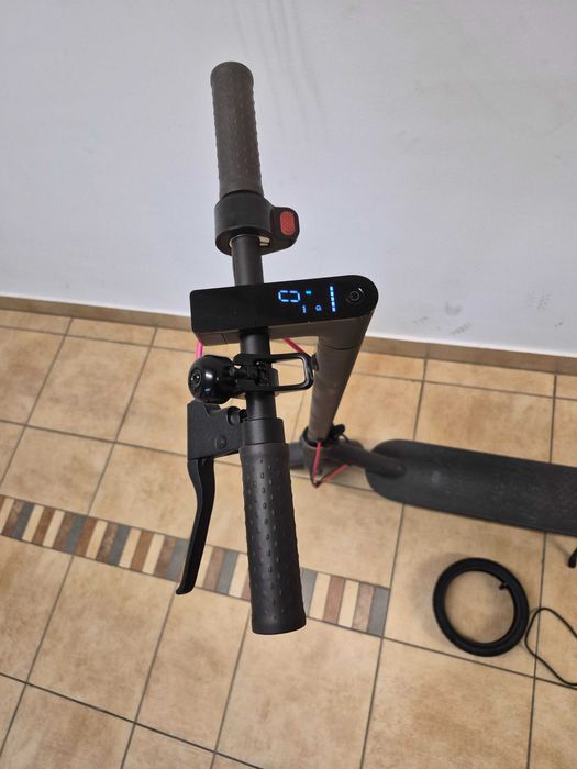 vand trotineta electrica xiaomi mi pro 2 in stare foarte buna 450 km