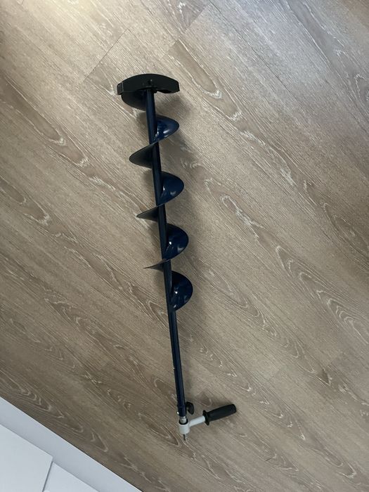 Шуруповерт девольт DCD999