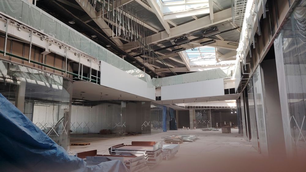 Алюминиевые витражи, кассеты, двери