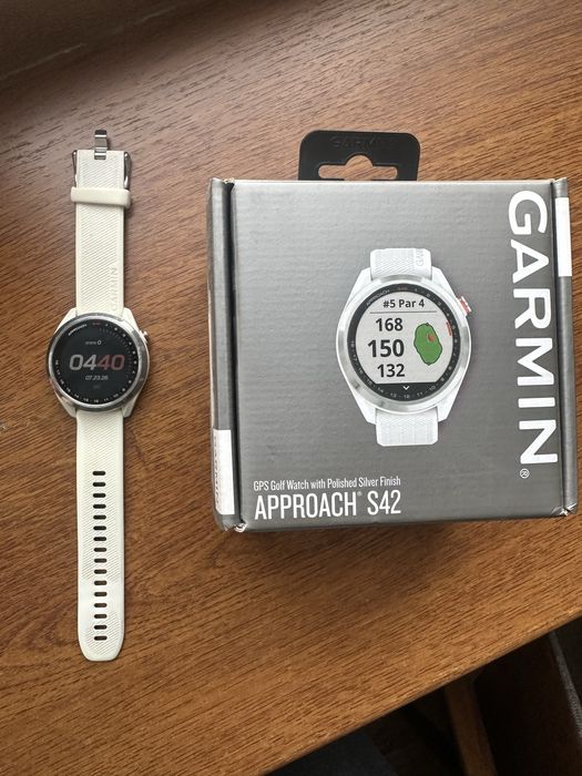 Часы мужские наручные Garmin.