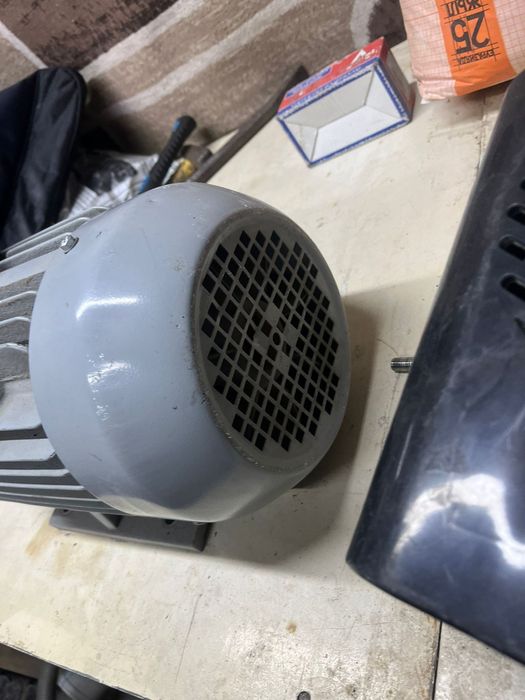 Продам электоромотор  70к