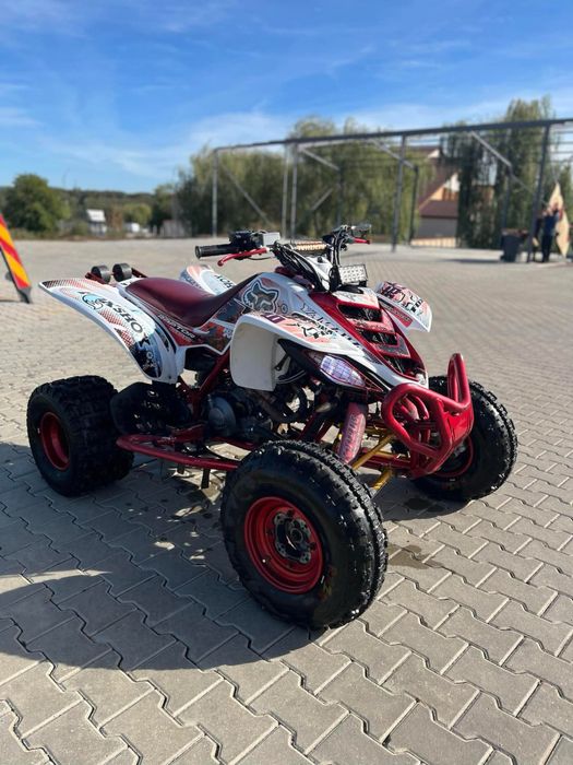 Yamaha raptor 660r