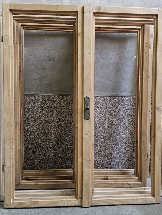 Vând Geamuri / Ferestre duble și simple din lemn (NOI)