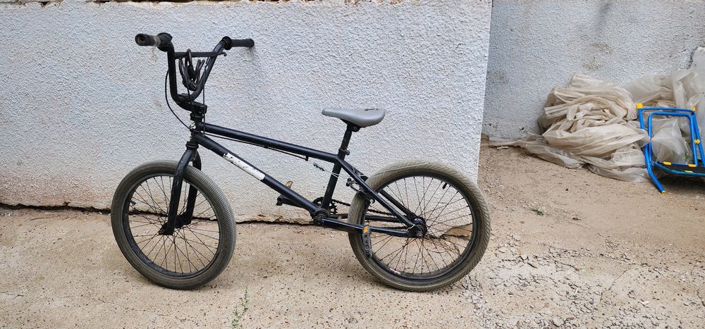 Продам трюковой велосипед Bmx