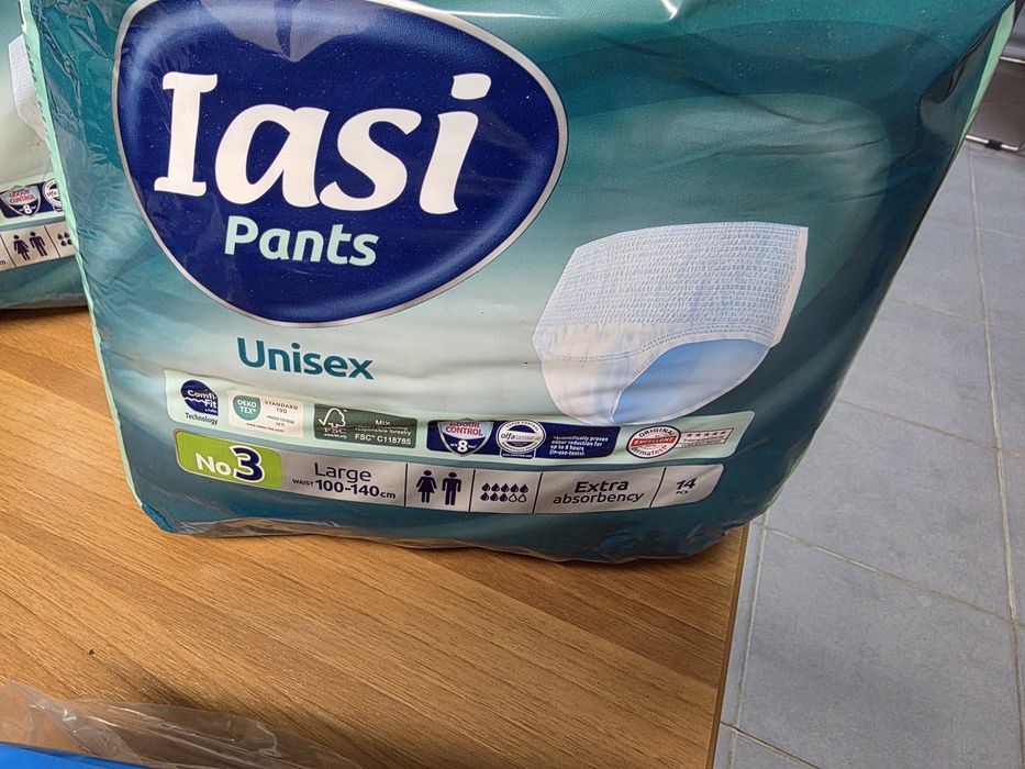 Scutece si absorbante pentru adulți