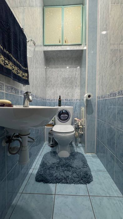 Продается квартира 4х-комн/4/9 Спутник 16, 94 м² Срочно