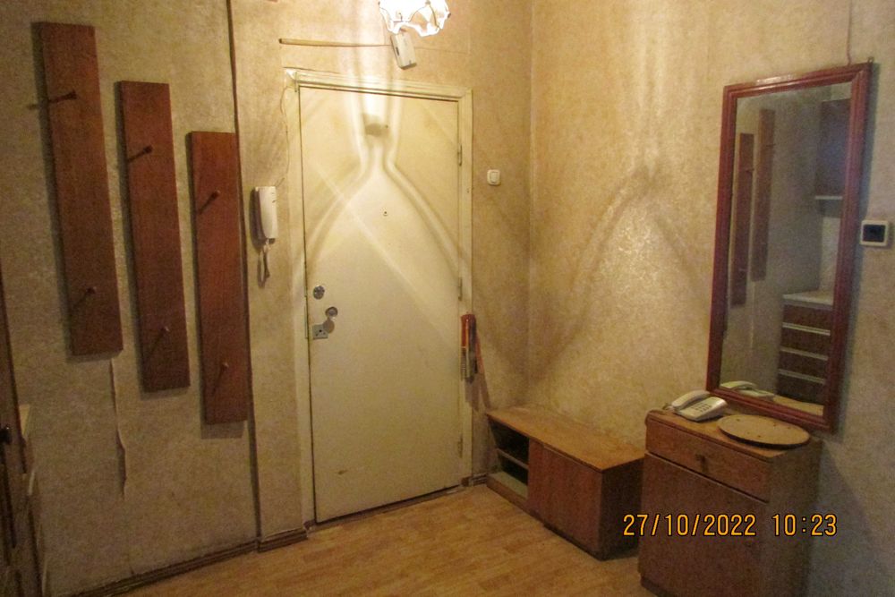 Сдается 3х комнатная квартира на долгий срок за 500 у.е.