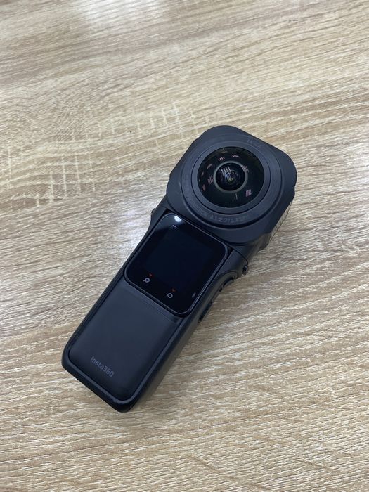 Экшн-камера Insta 360 RS1 (ТМ79)