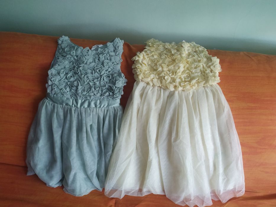 Vând rochițe 116-128-140
