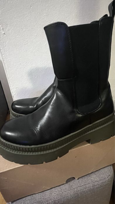 спортни обувки, боти 36 н.