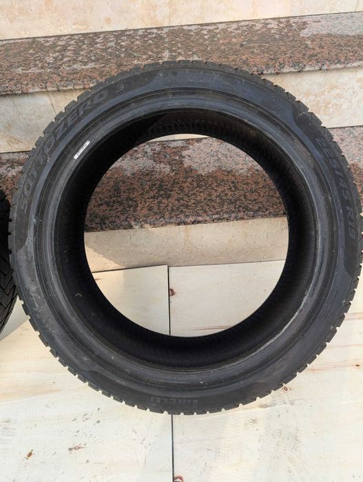 2 cauciucuri anvelope iarna Pirelli Sottozero 3 RFT 225 45 R19 98v