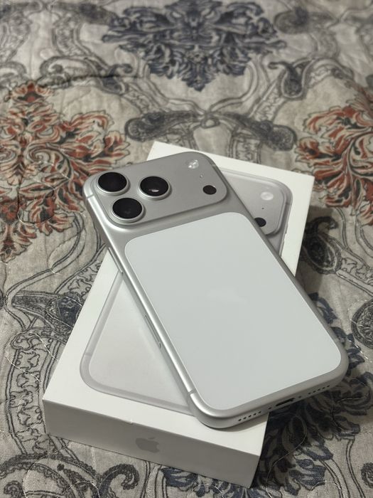 Iphone 17 pro 256 гб 100% акб