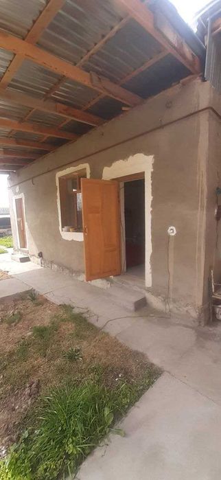 Uchastka Qibray Baytqo'rg'on. 7 сотих 3 хонa