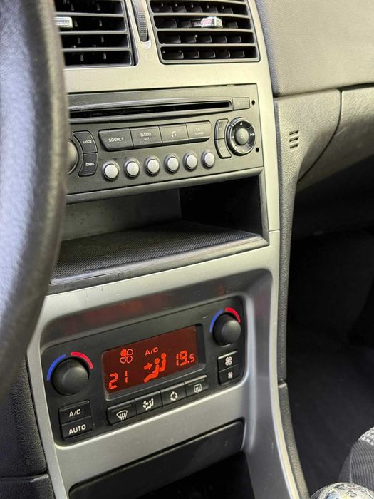 Продавам! Peugeot 307 1.4 16v