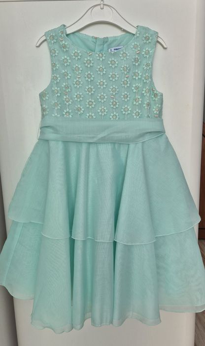 Mayoral рокля в цвят мента 6 г.