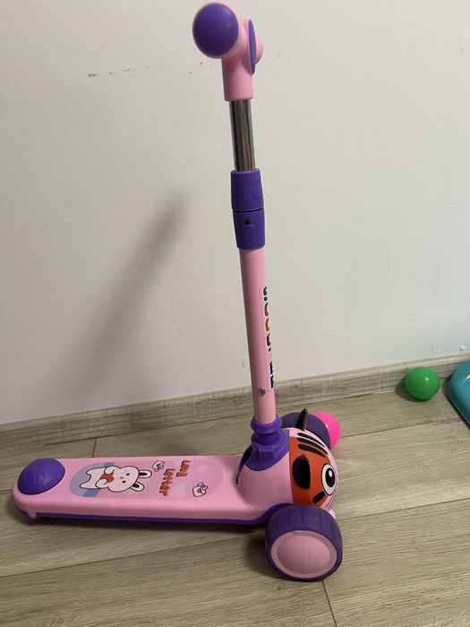 Самокат для девочки розовый